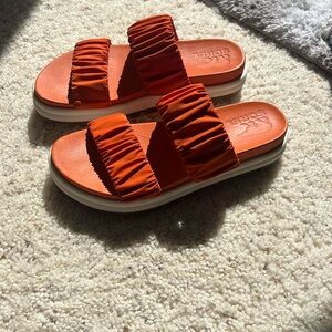 Sorel sandals 8.5